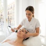 ¿Qué es la radiofrecuencia facial en Valencia y cómo puede mejorar tu piel?